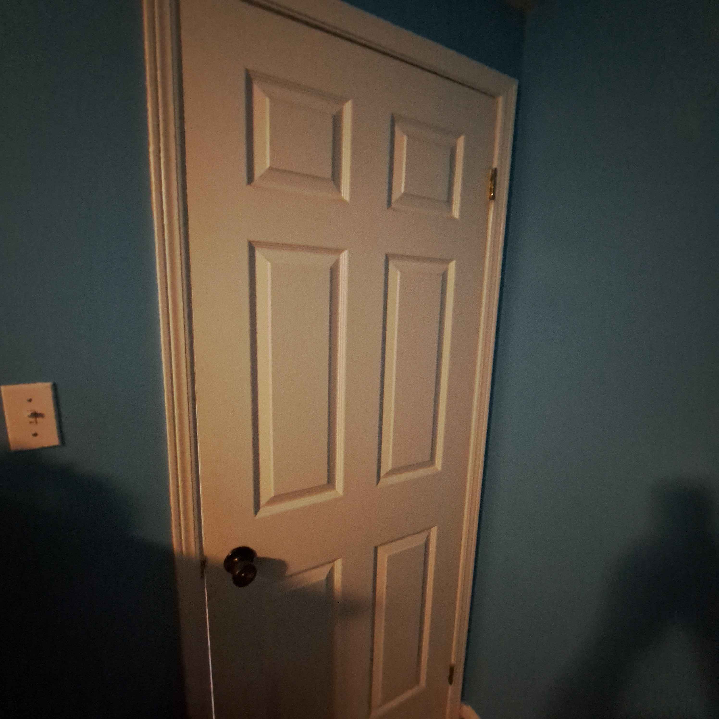 my room has a very squeaky door<br><audio controls src='audio/door.mp3'></audio>