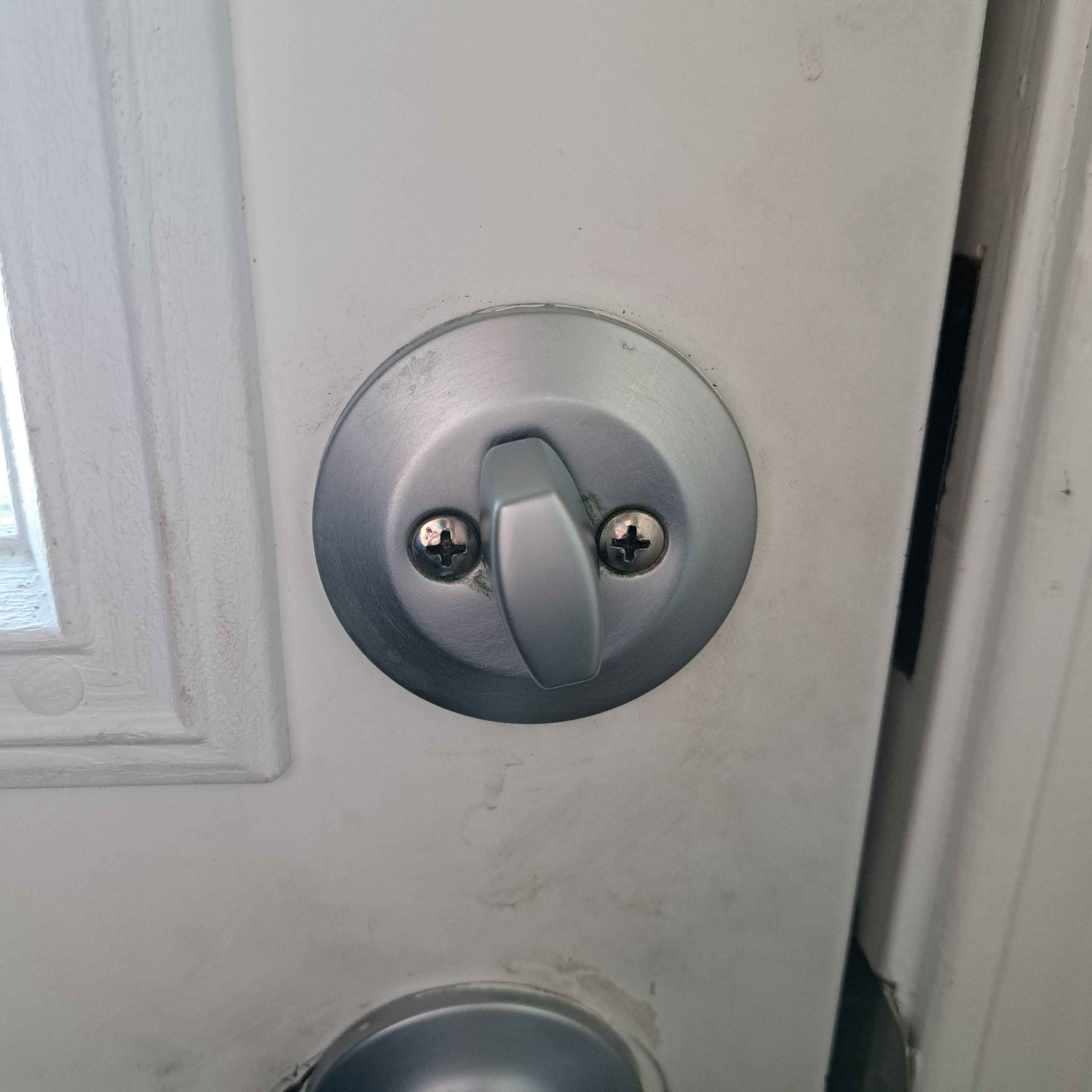 playing with the front door<br><audio controls src='audio/lock.mp3'></audio>