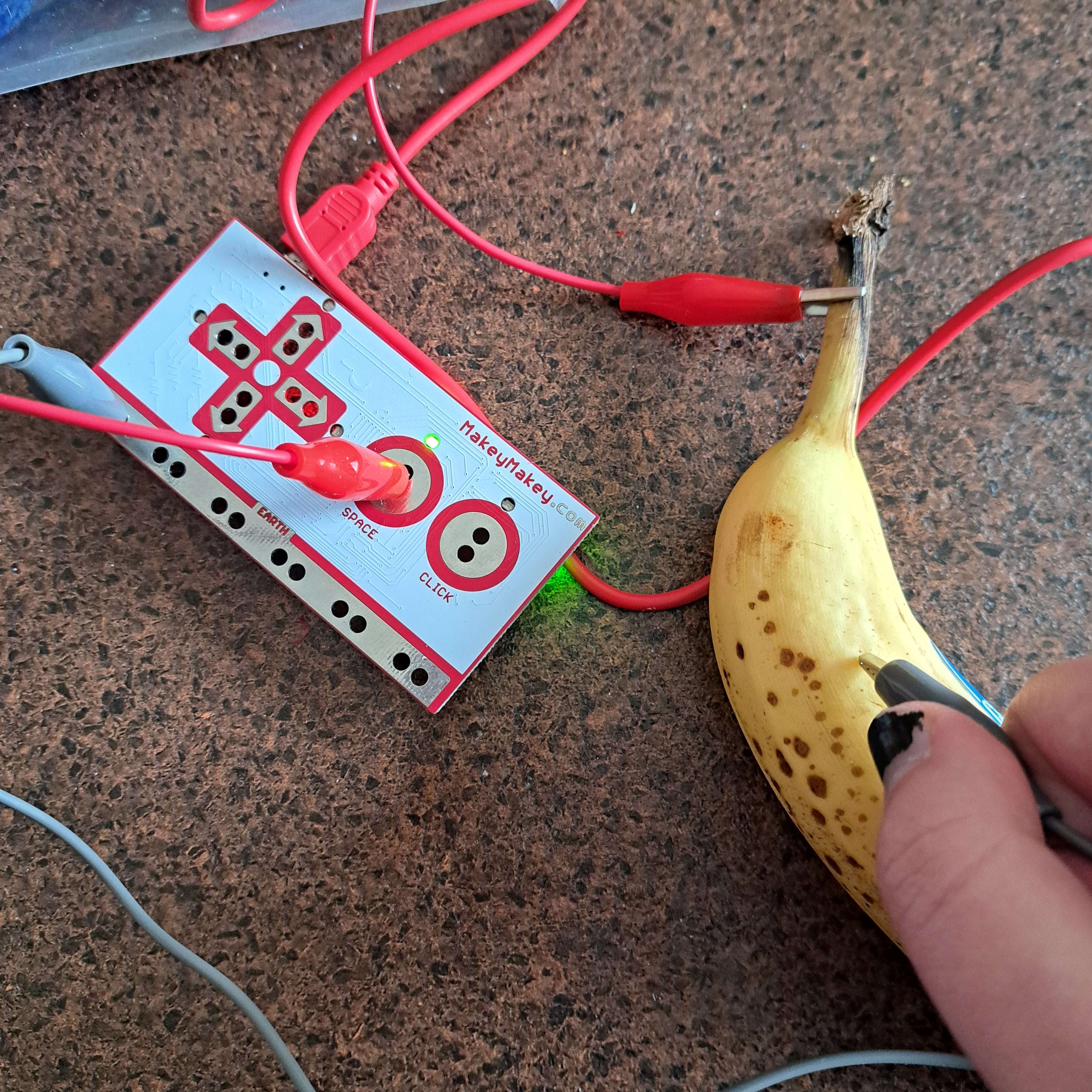 testing conductivity of foods part 2<br>bananas are conductive